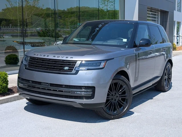 2026 Land Rover Range Rover SE