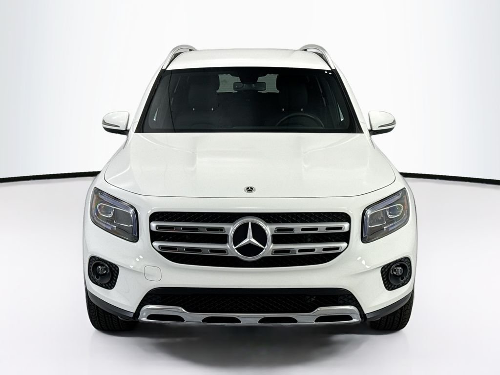 Used 2023 Polar White Mercedes-Benz GLB 250 image 2