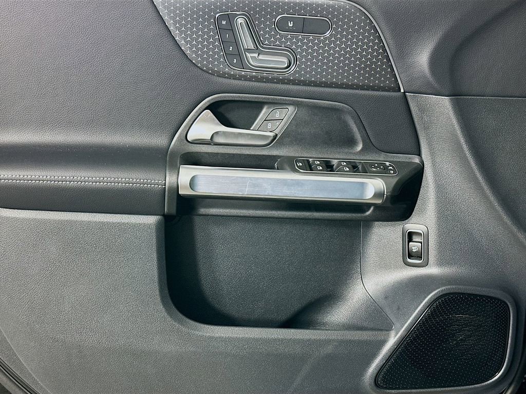 2026 Mercedes-Benz GLB GLB 250 - Photo 47