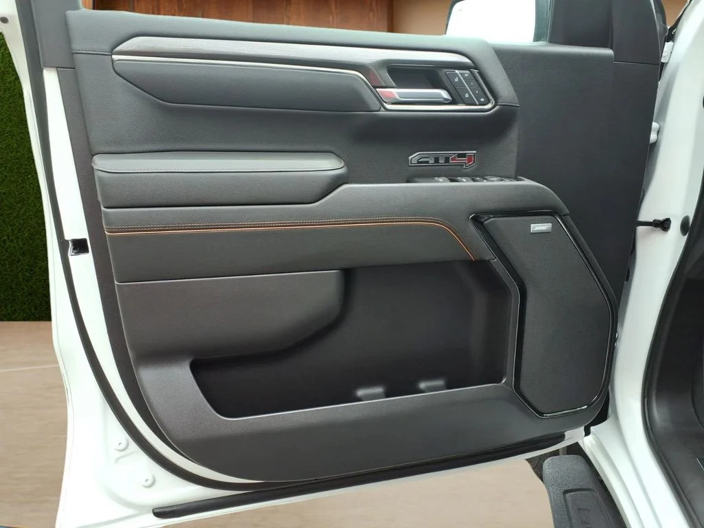 Certified Used 2022 White GMC AT4 image 19