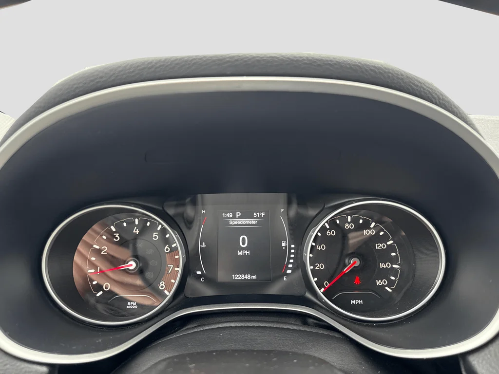 Used 2020 Gray Jeep Latitude image 15