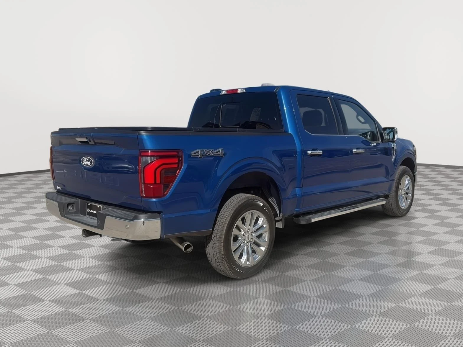 Used 2024 Atlas Blue Ford LARIAT image 9