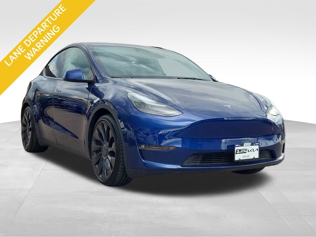 Used 2023  Tesla Performance image 5
