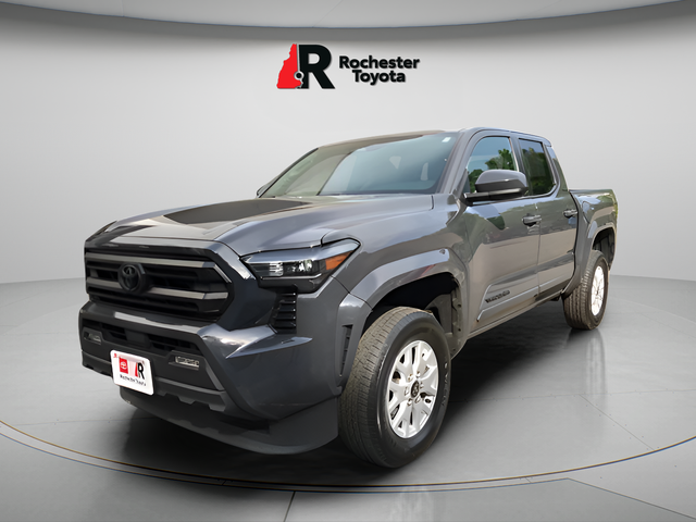 Certified Used 2025  Toyota SR5 image 3