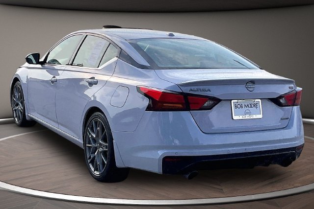 Used 2024 Gray Nissan 2.0 SR image 11
