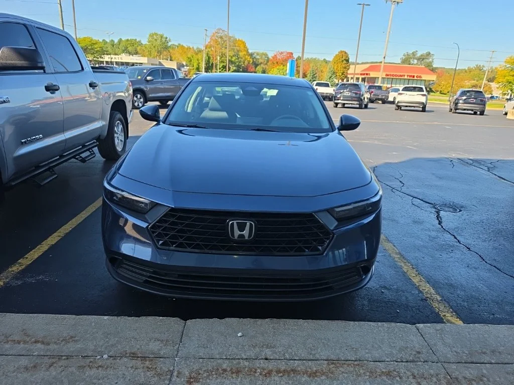 2023 Honda Accord EX - Photo 13