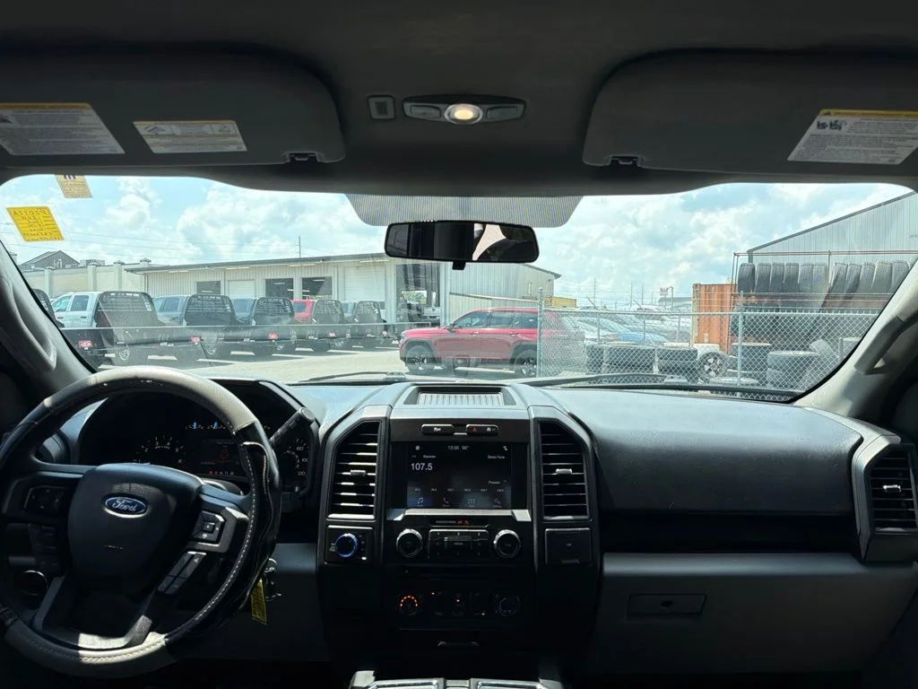 Used 2018 Gray Ford XL image 20