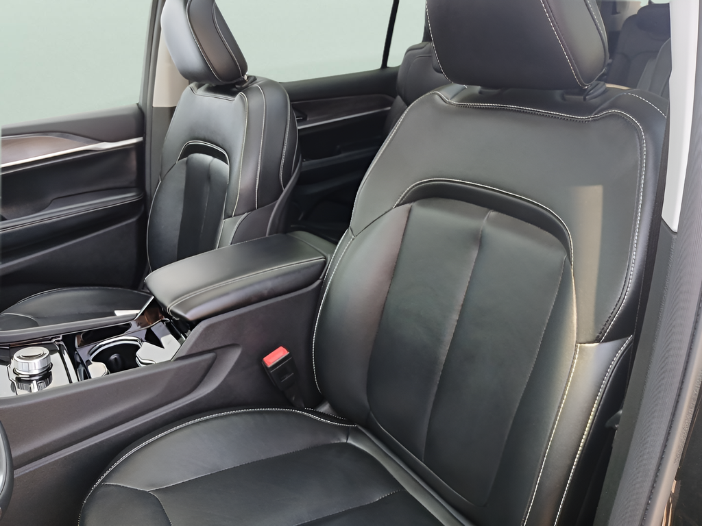 Used 2023 Gray Jeep Limited image 23