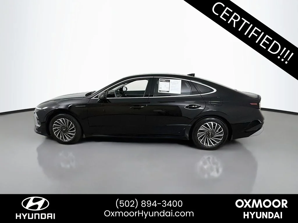Used 2025 Abyss Black Hyundai SEL image 4