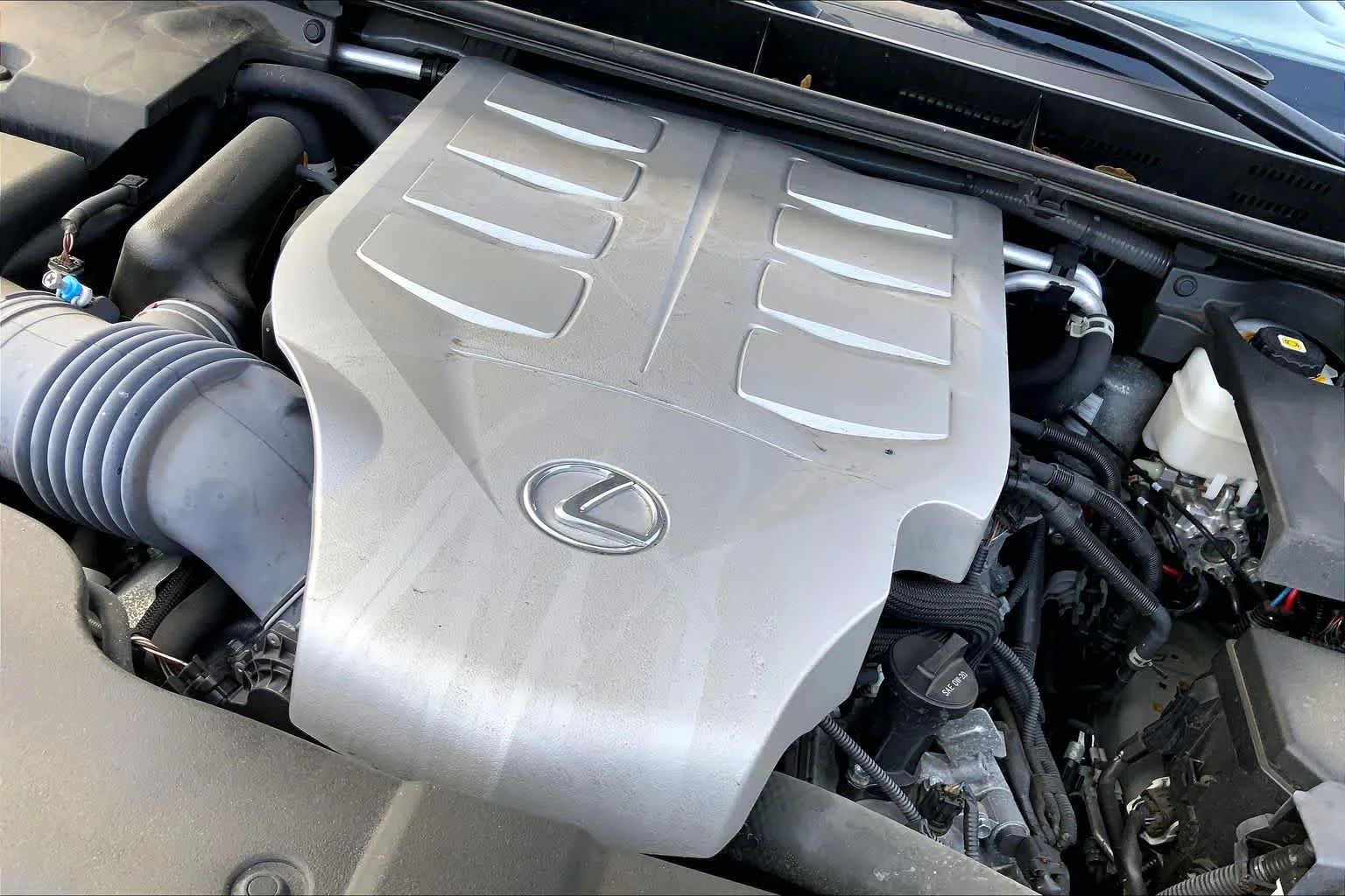 Certified Used 2023 Caviar Lexus Luxury image 32