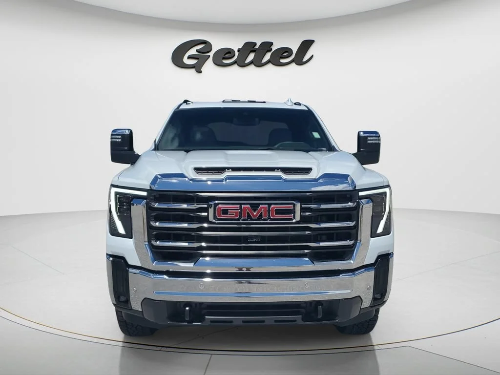 Used 2026 Glacier White Tricoat GMC SLT image 2