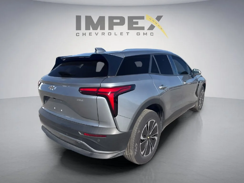 Used 2024 Sterling Gray Metallic Chevrolet LT image 5