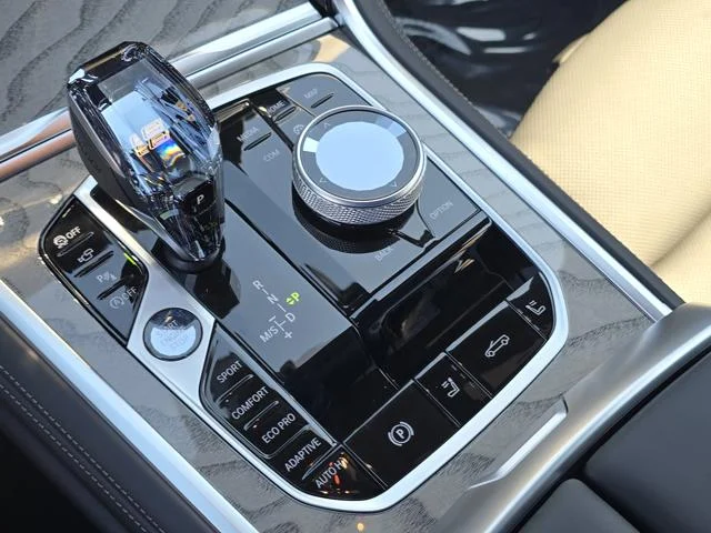 2026 BMW 8 Series 840i - Photo 25