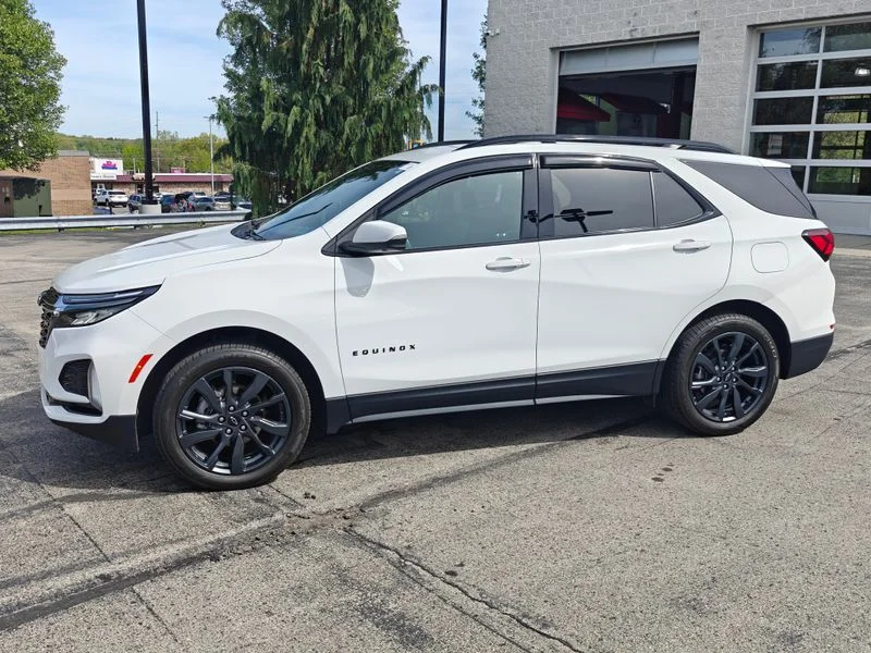 Used 2022 White Chevrolet RS image 11