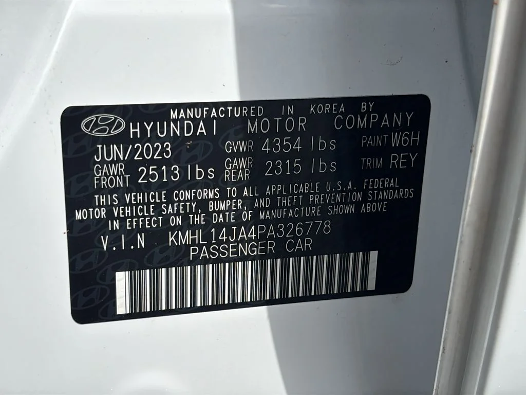 Used 2023 Serenity White Hyundai SEL image 40