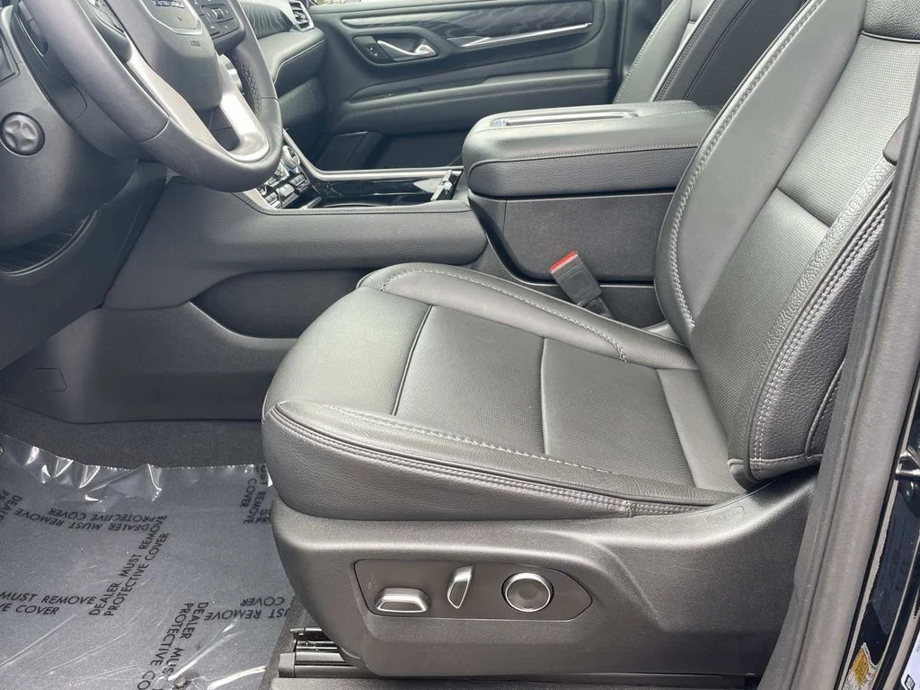 Used 2023 Black GMC Denali image 18