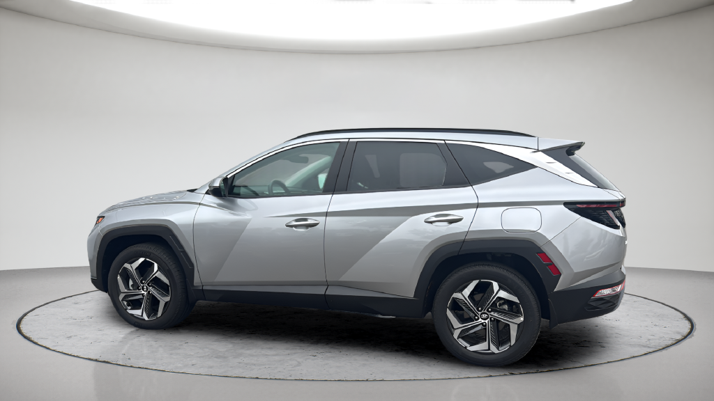 Used 2024 Silver Hyundai SEL image 10