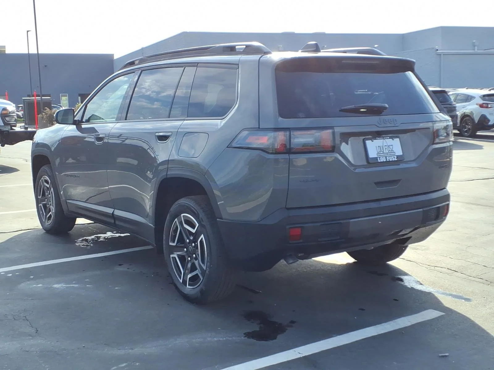 New 2026 Sting-Gray Clearcoat Jeep Laredo image 4