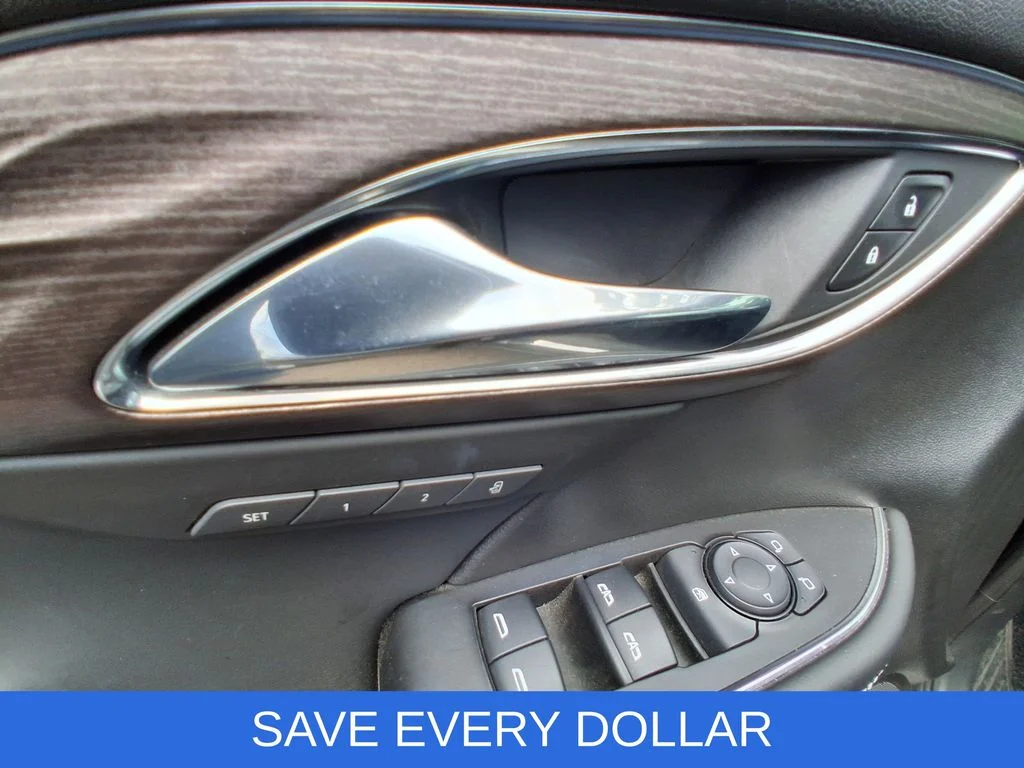 Used 2023 Black Buick Avenir image 13