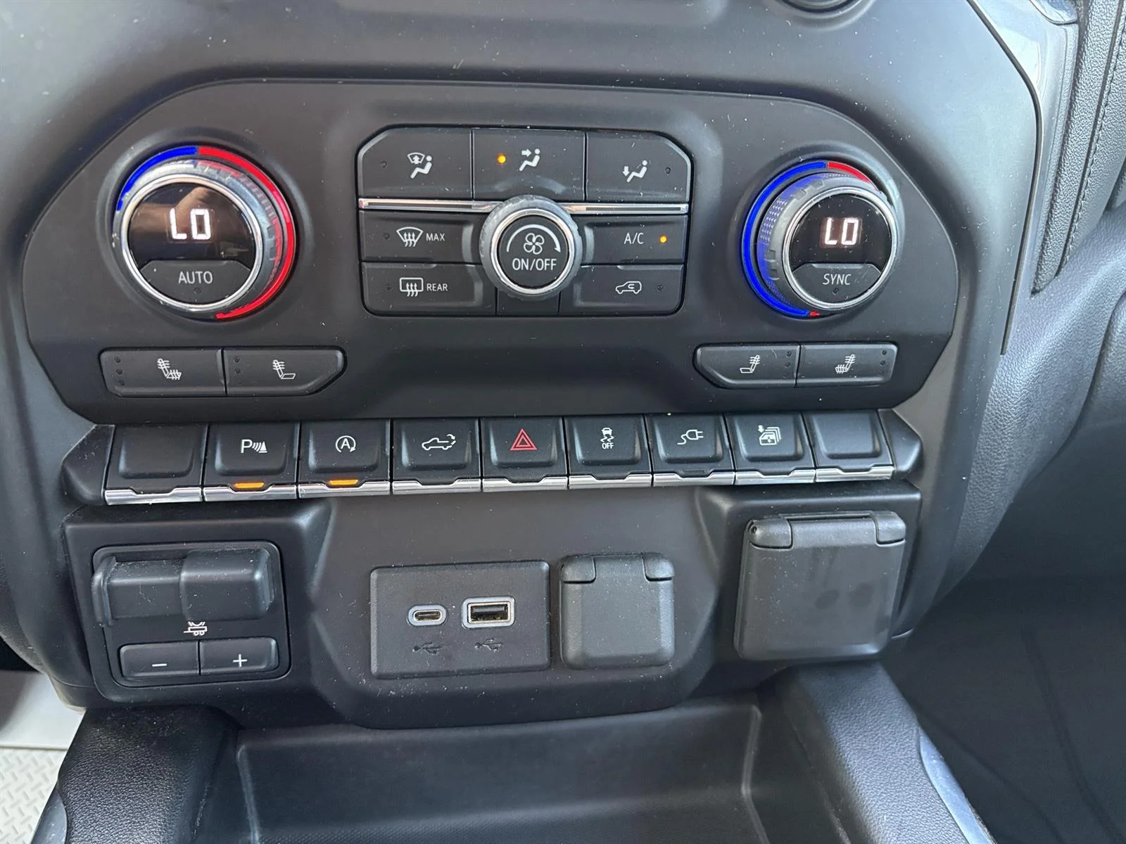 Used 2020 RED HOT Chevrolet RST image 36
