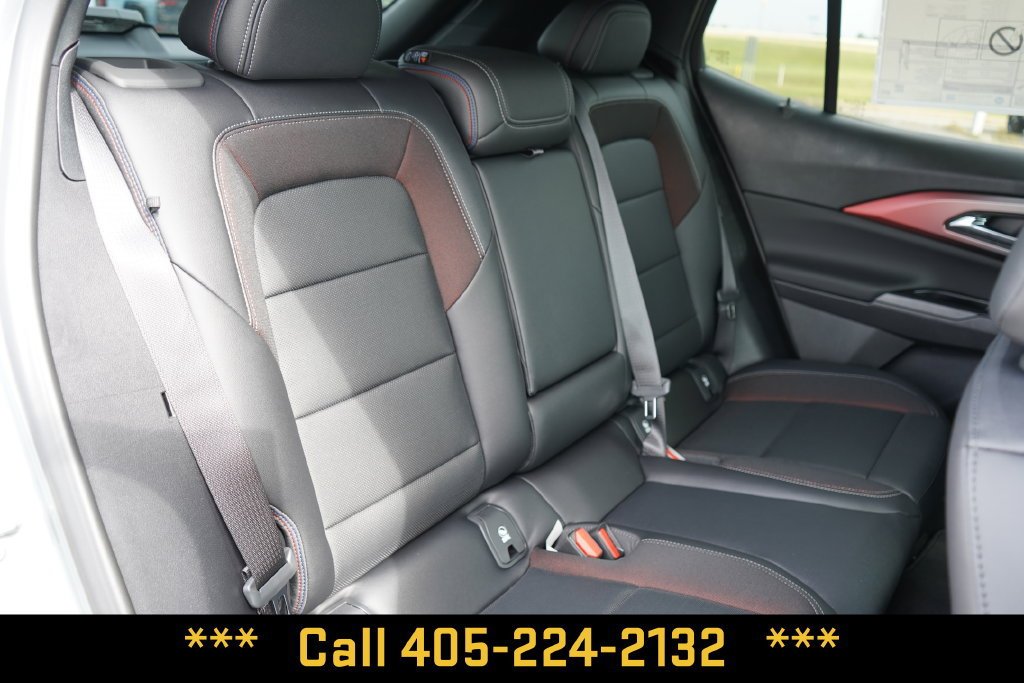 2025 Chevrolet Equinox EV RS - Photo 25