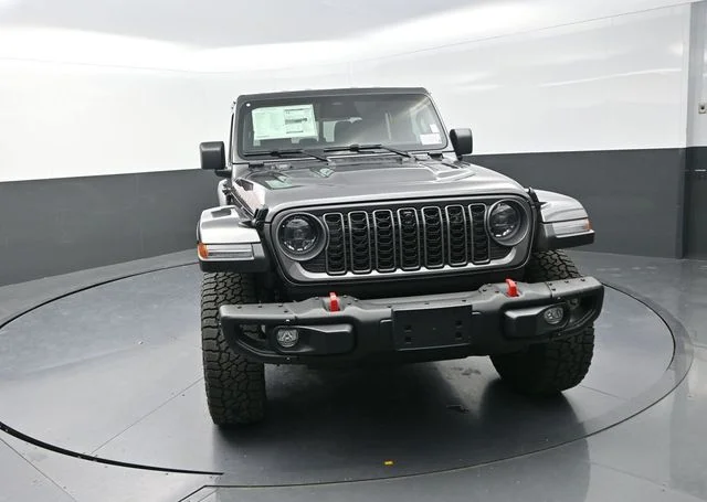 New 2026 Granite Crystal Metallic Clear-Coat Exterior Paint Jeep Rubicon X image 5