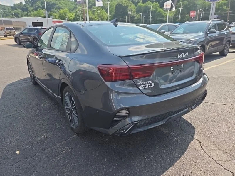 Used 2024 Gray Kia GT-Line image 5
