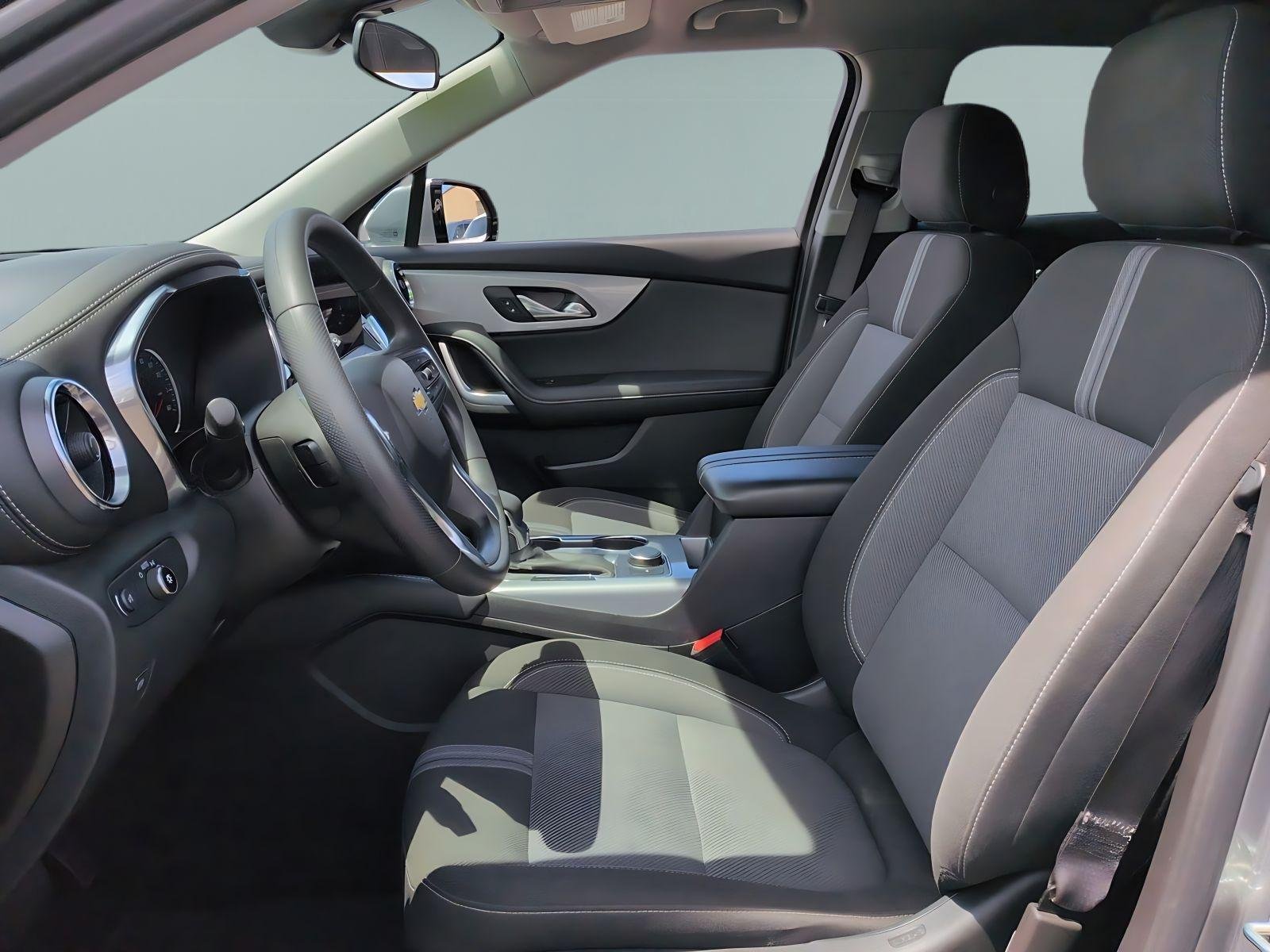 Used 2025 Sterling Gray Metallic Chevrolet 2LT image 20