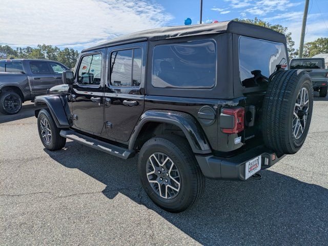 New 2025 Black Clear-Coat Exterior Paint Jeep Sahara image 6