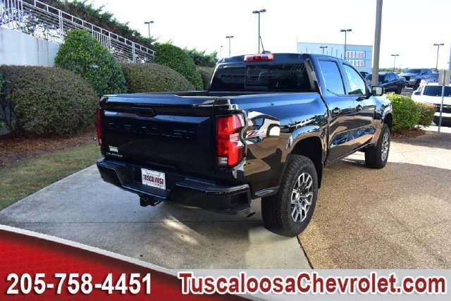 Used 2025 Black Chevrolet Z71 image 11