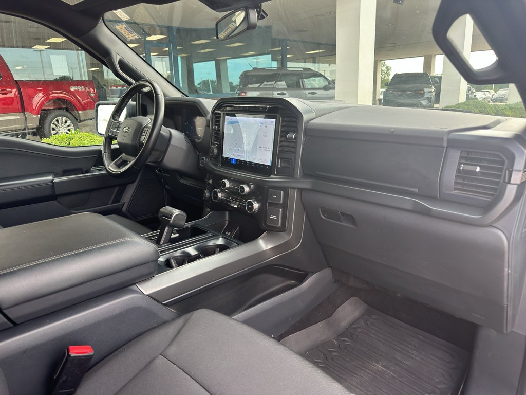 Used 2024 Agate Black Metallic Ford XLT image 5