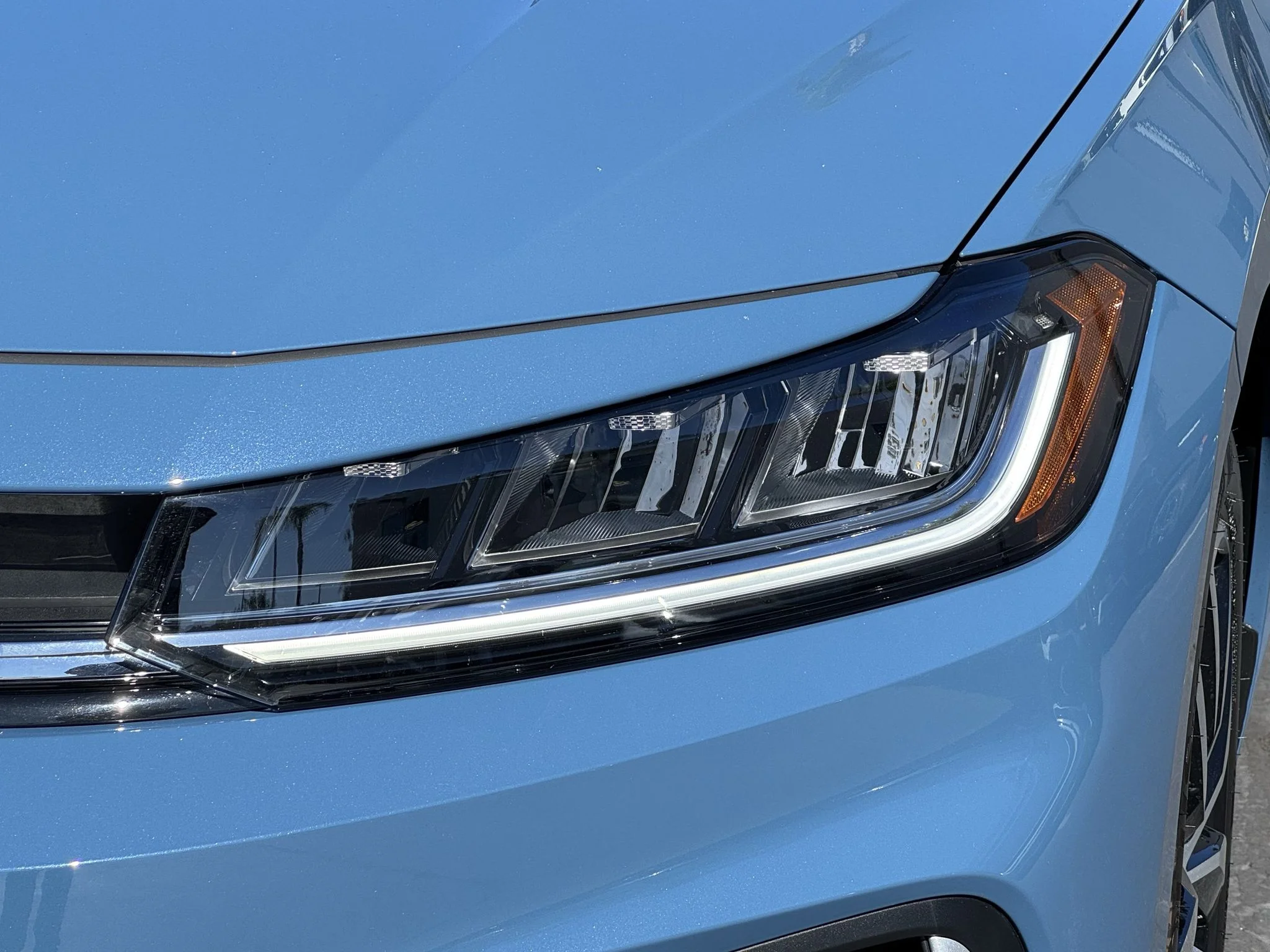Used 2026 Monterey Blue Pearl Volkswagen SE image 4