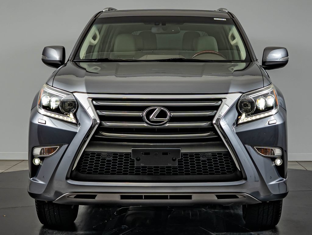 Used 2016 Nebula Gray Pearl Lexus 460 image 2