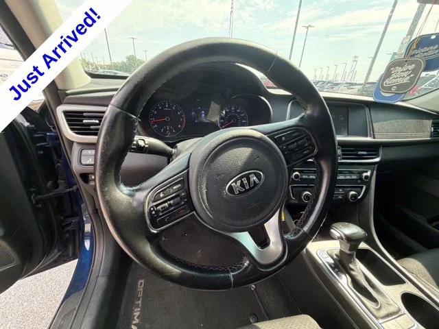 Used 2018 Blue Kia S image 37