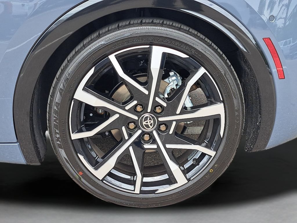2026 Toyota Prius Plug-in Hybrid XSE Premium - Photo 32