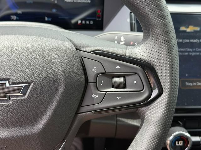 New 2027 Summit White Chevrolet LT image 14
