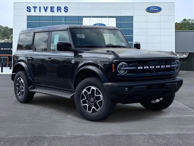 2026 Ford Bronco Outer Banks®