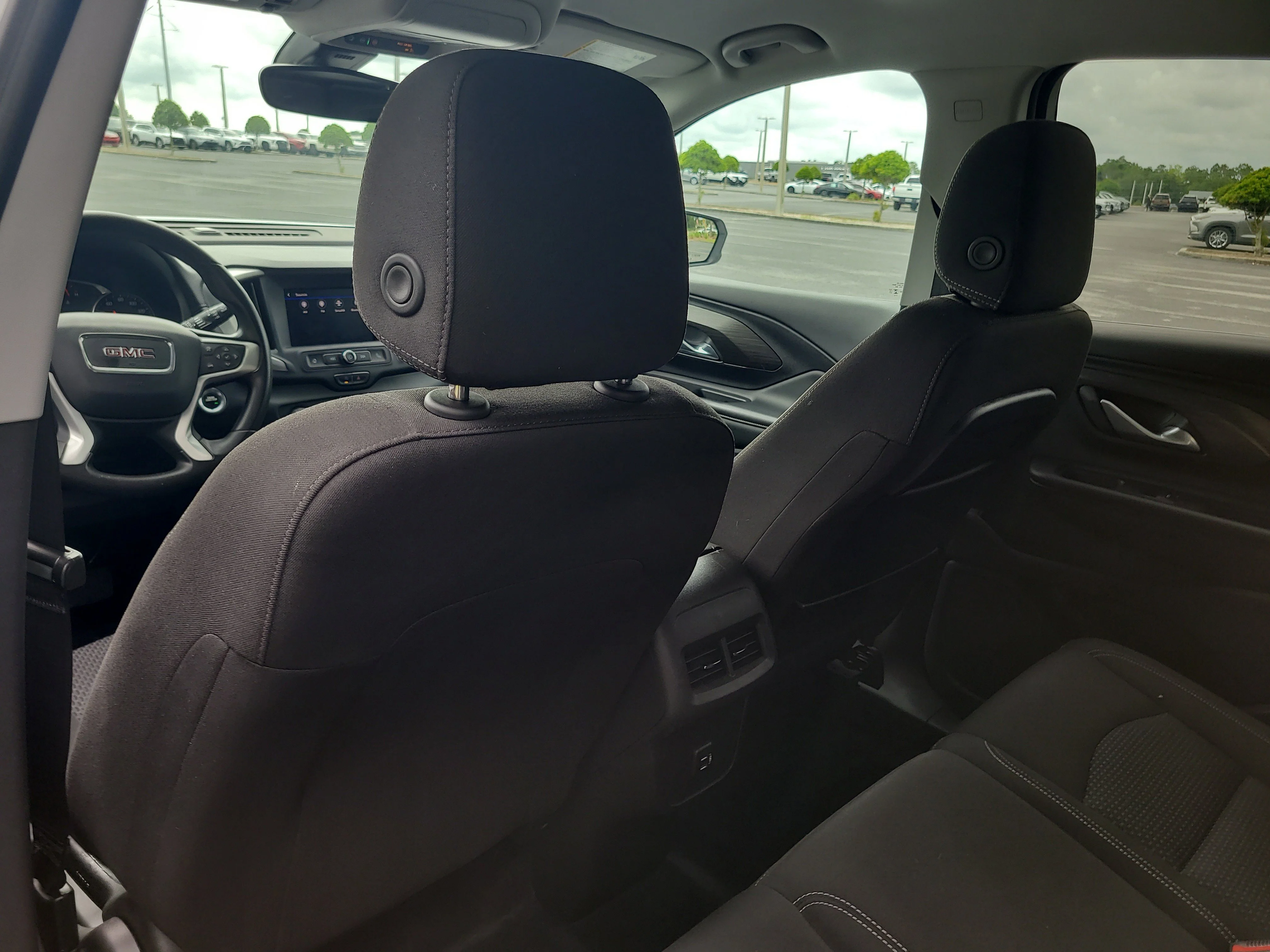 Used 2024 Summit White GMC SLE image 12
