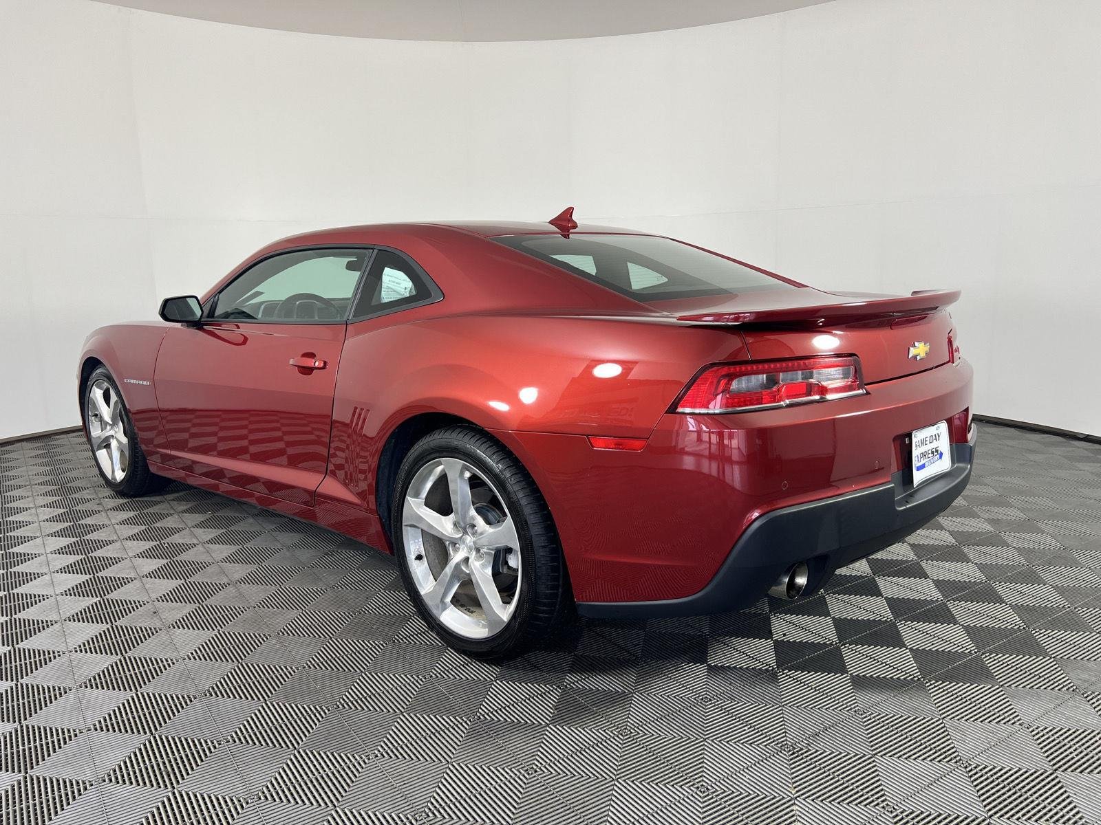 Used 2014 Red Rock Metallic Chevrolet LT image 23