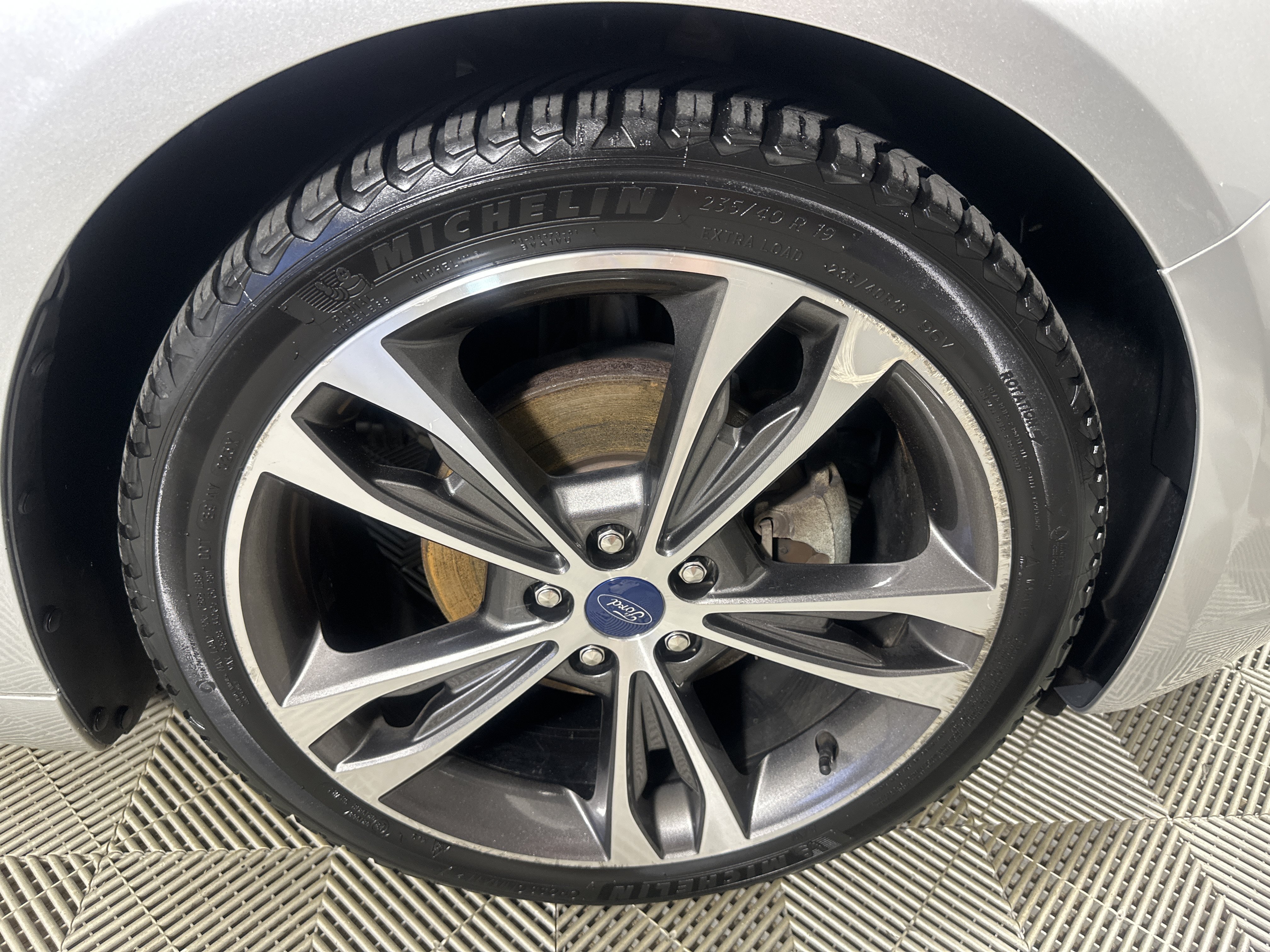 Used 2019 Silver Ford Titanium image 28