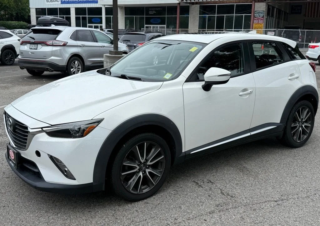 Used 2017 White Mazda Grand Touring image 4