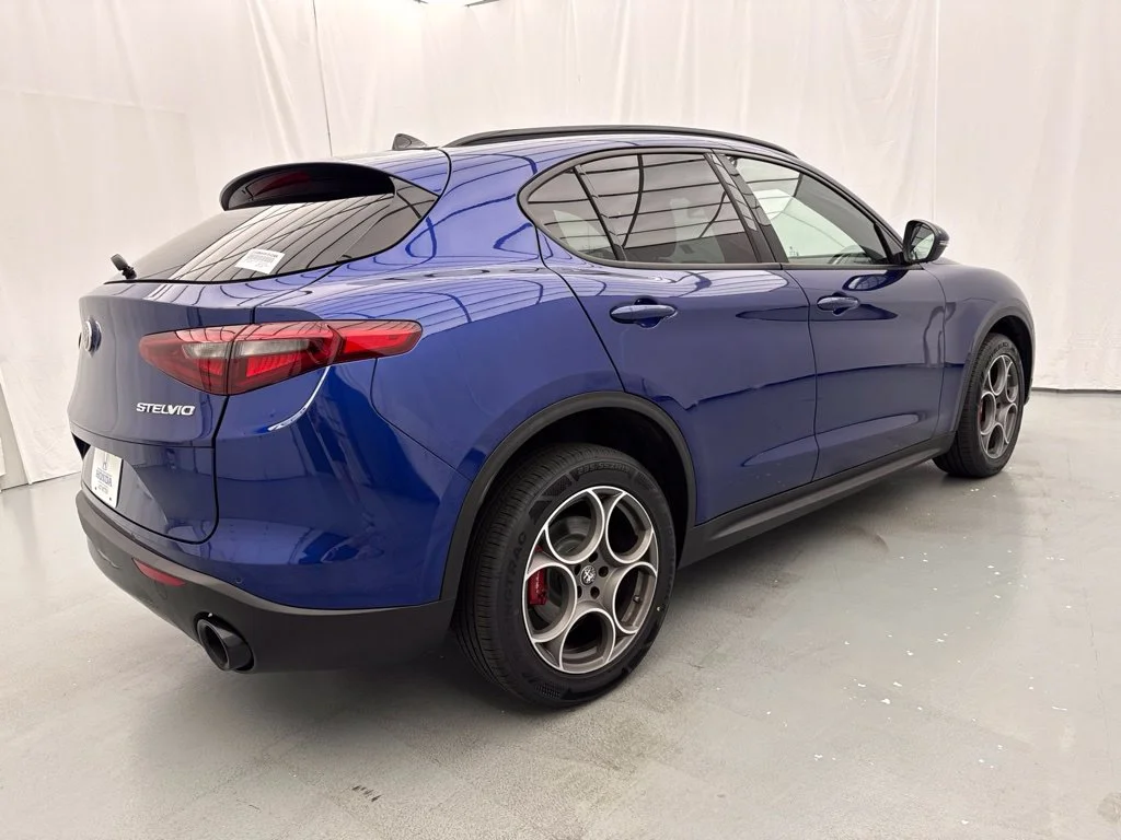 Used 2022 Blue Alfa Romeo Sprint image 16