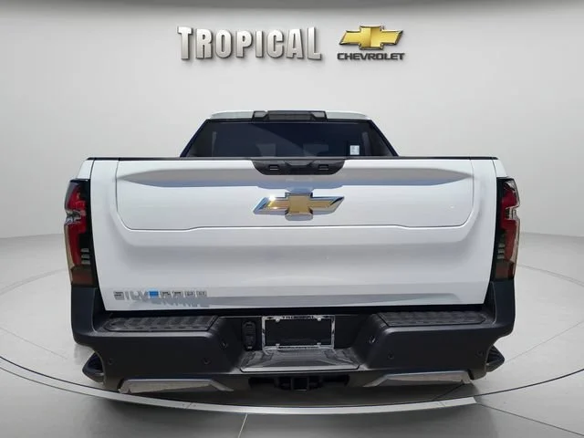 New 2026 Summit White Chevrolet LT - Extended Range image 4