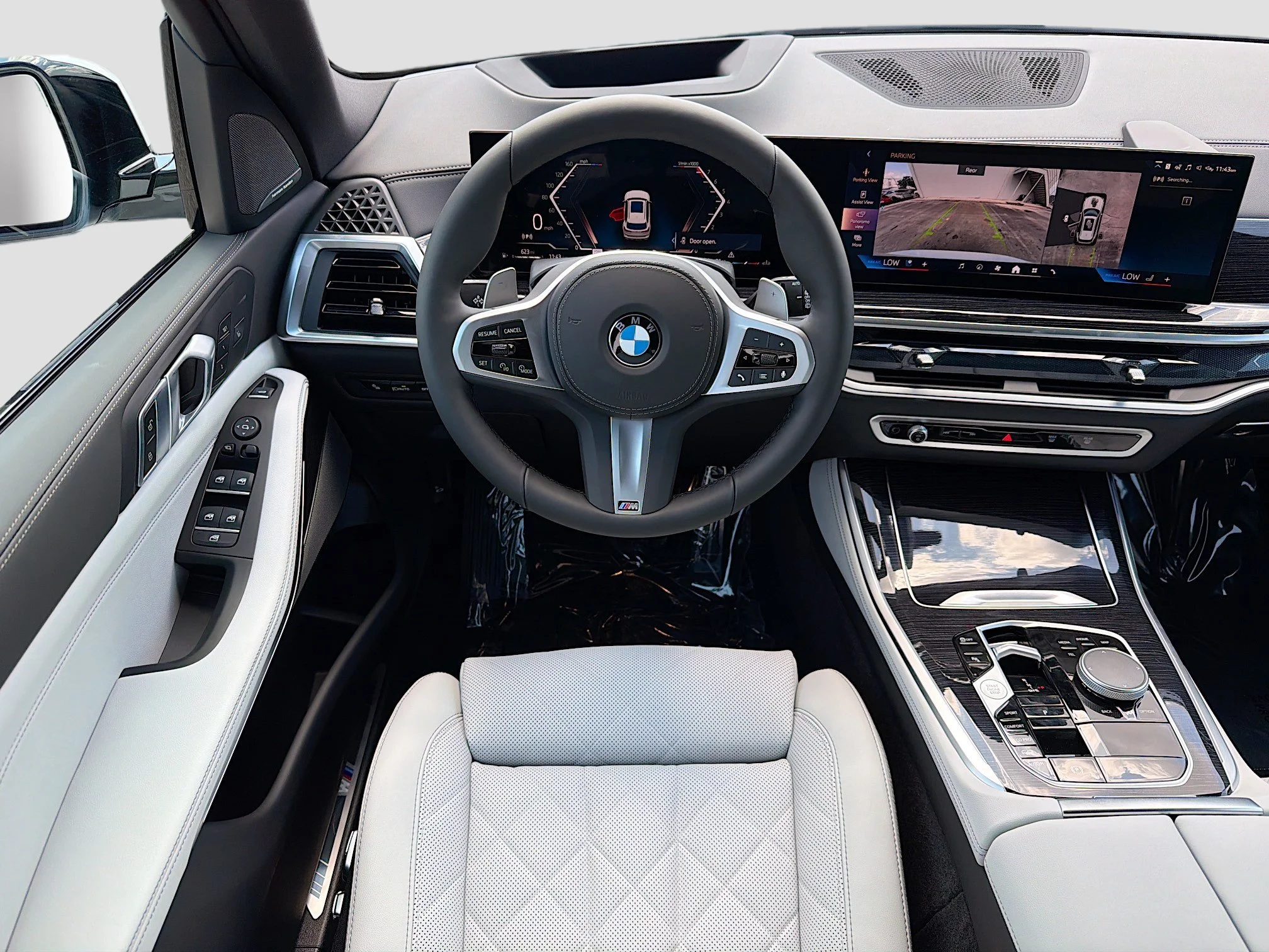 New 2026 Mineral White Metallic BMW xDrive40i image 16