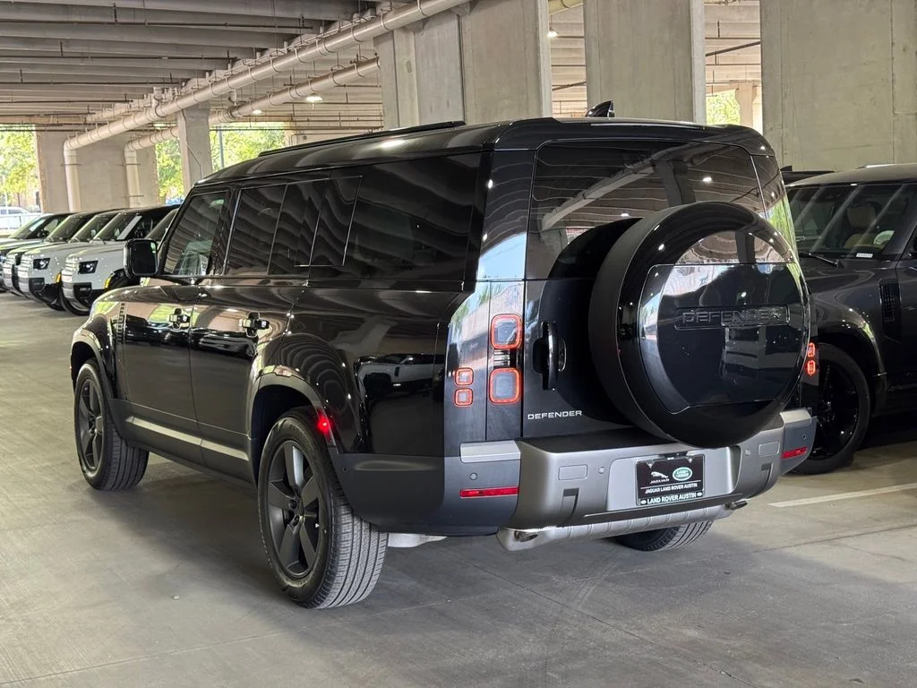 New 2026 Black Land Rover S image 6