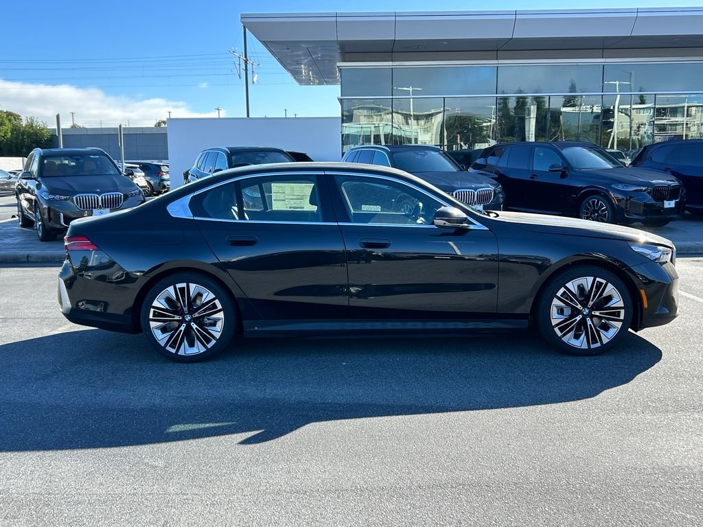 New 2027 Black Sapphire Metallic BMW eDrive40 image 6