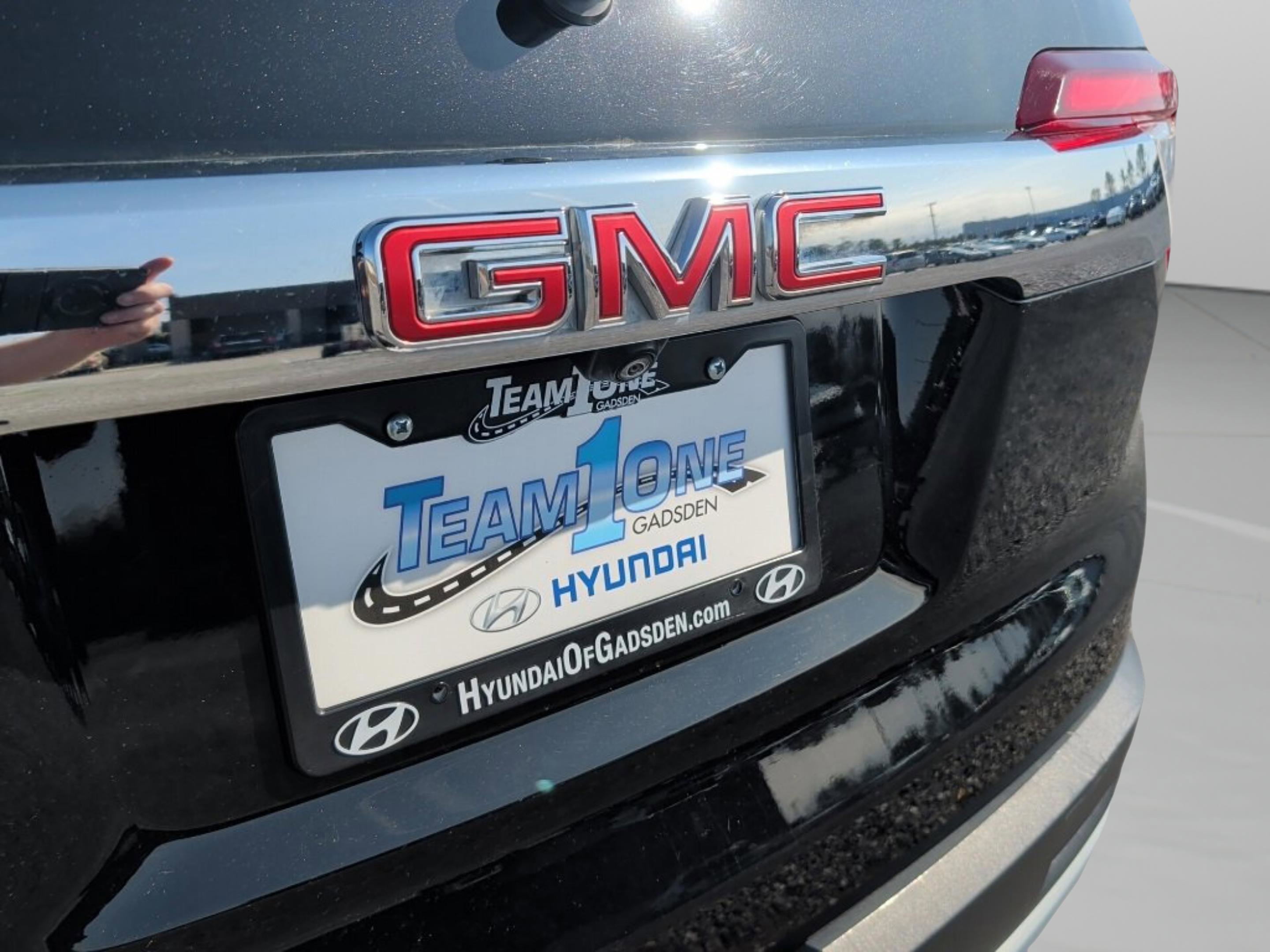 2023 GMC Acadia SLE - Photo 13