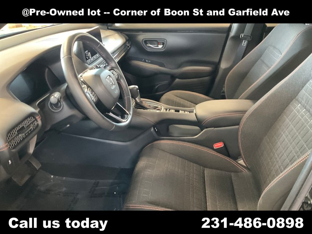 Used 2024  Honda Sport image 13
