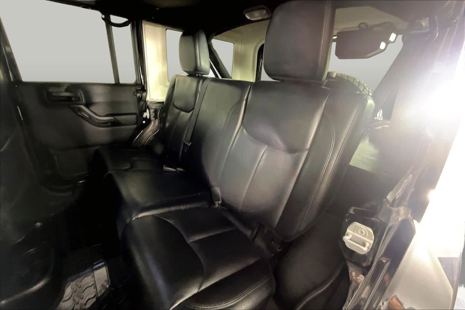 Used 2014 Black Clearcoat Jeep Altitude image 18