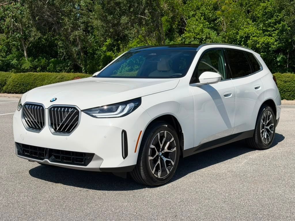 2026 BMW X3 30 XDRIVE's photo